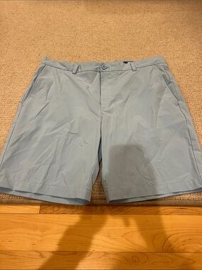 Vineyard Vines Men's Light Blue Performance Shorts
Size: 36
